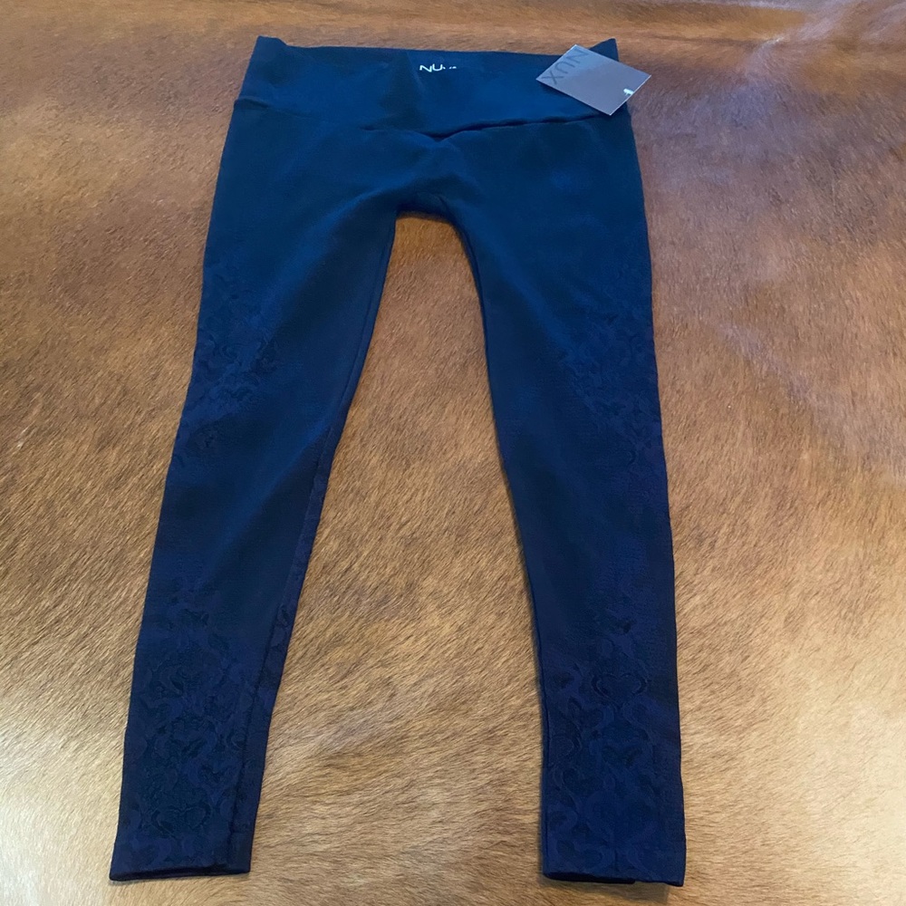 NUX - NWT - Medium - Yoga - Cardio Leggings